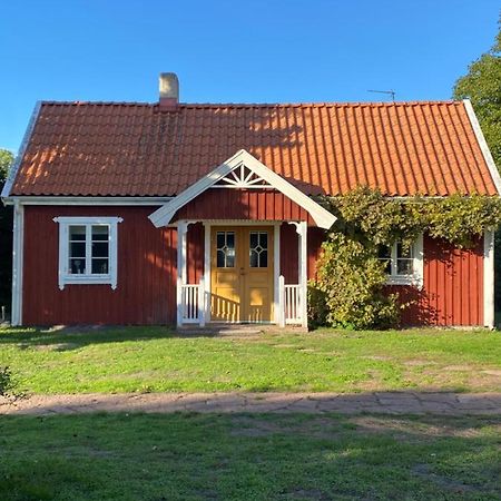 Bo I Egen Stuga Pa Haerlig Oelandsgard Kopingsvik Ngoại thất bức ảnh