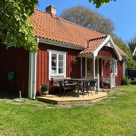 Bo I Egen Stuga Pa Haerlig Oelandsgard Kopingsvik Ngoại thất bức ảnh