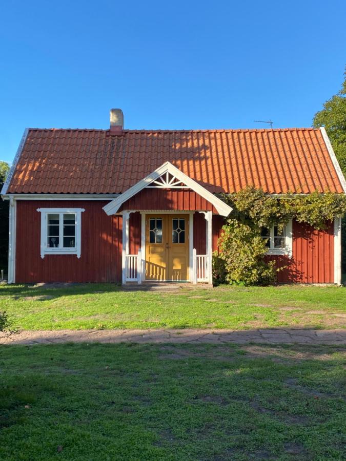 Bo I Egen Stuga Pa Haerlig Oelandsgard Kopingsvik Ngoại thất bức ảnh